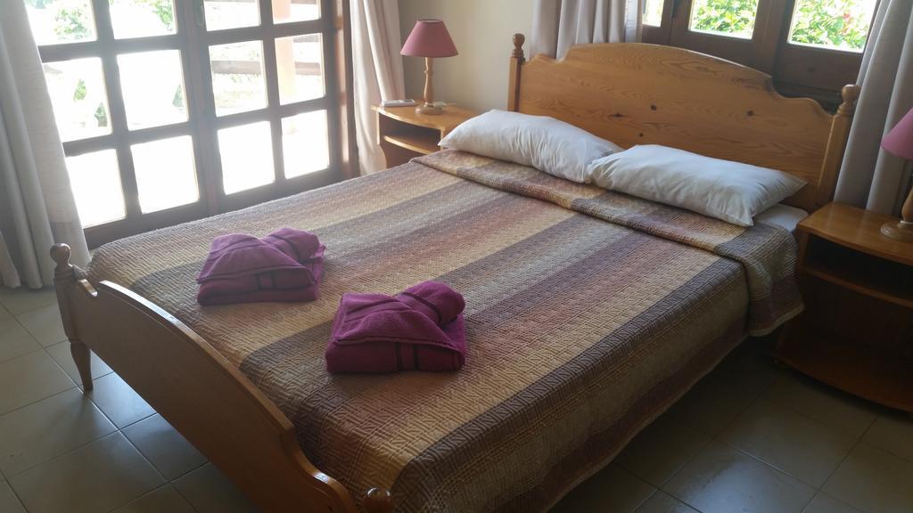 Pelekanos Apartments Pissouri Quarto foto